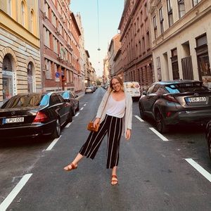 Meet your Posher, Karlie